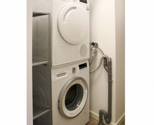 Bosch wasmachine en droger in gestoffeerd appartement Mercuriushof Dr. Schaepmanstraat 143 Assen_1